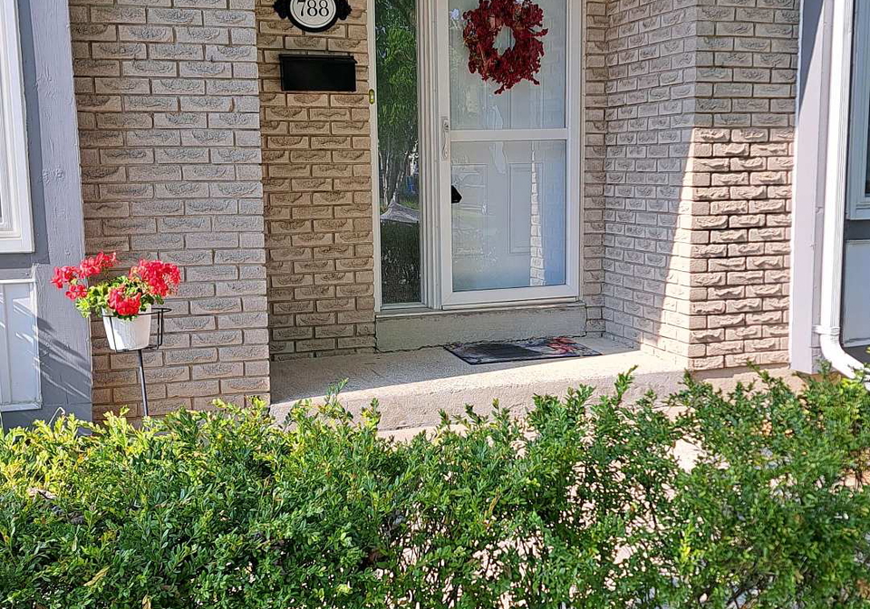 788-whiteoak-crescent-kingston-ontario-x12202976