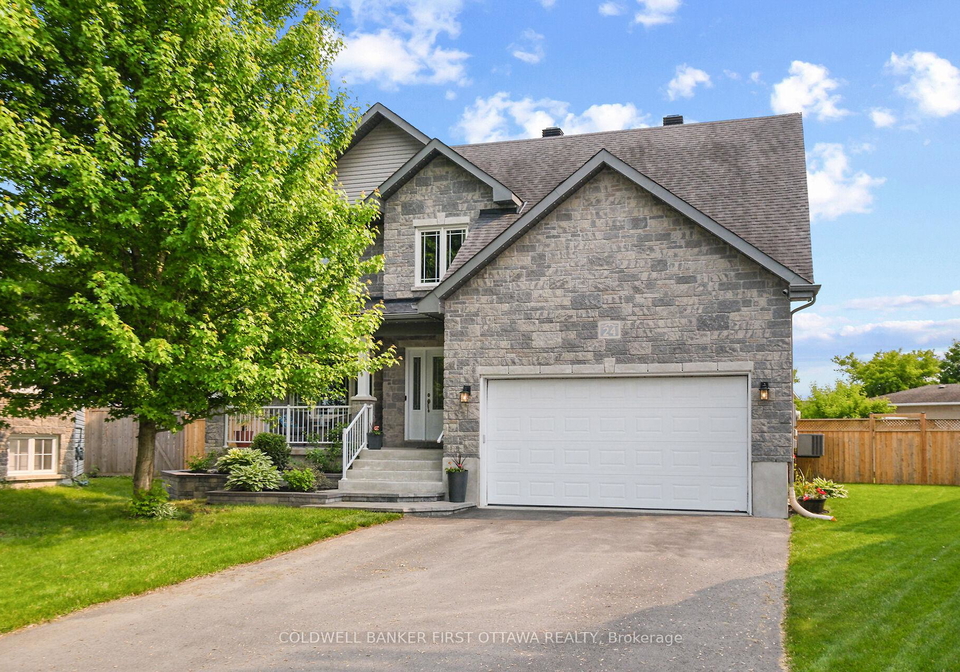24-provost-street-north-stormont-ontario-x12202989