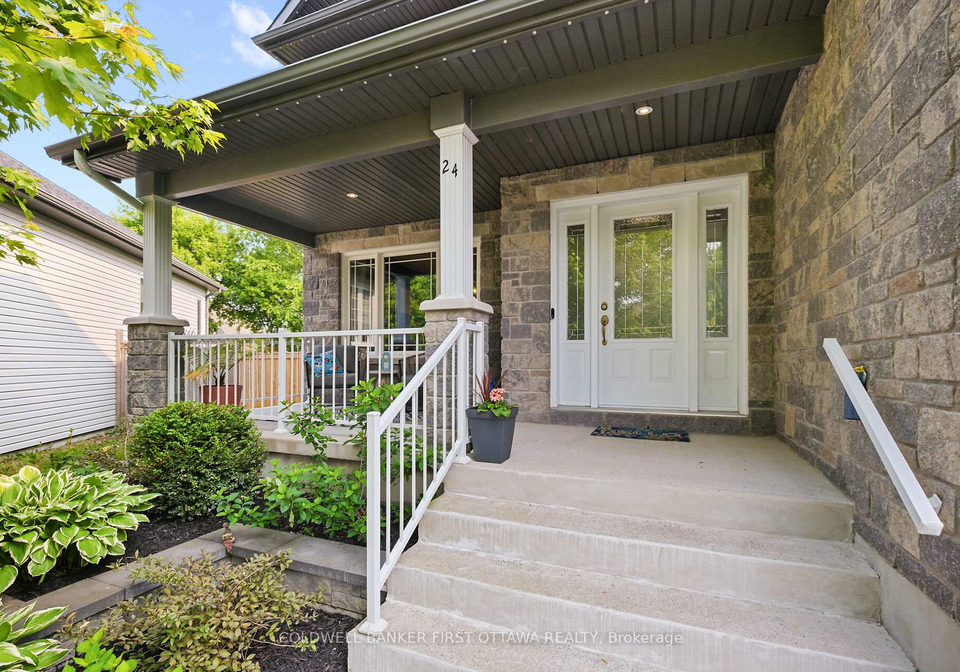 24-provost-street-north-stormont-ontario-x12202989