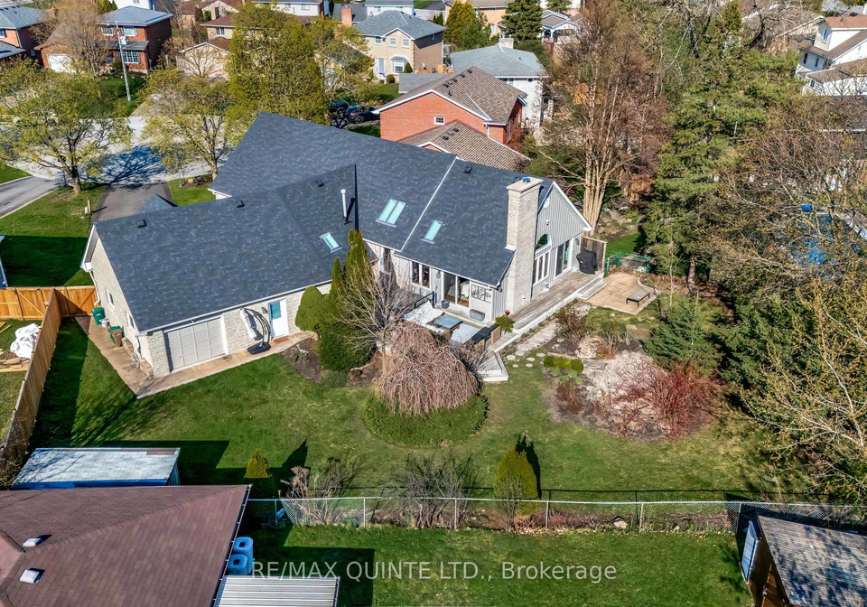 14-thompson-court-belleville-ontario-x12203070