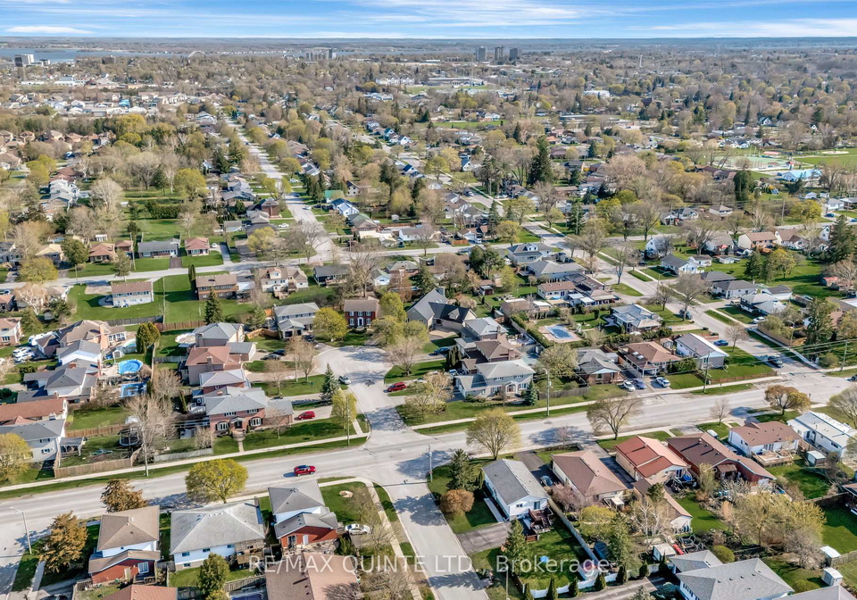 14-thompson-court-belleville-ontario-x12203070