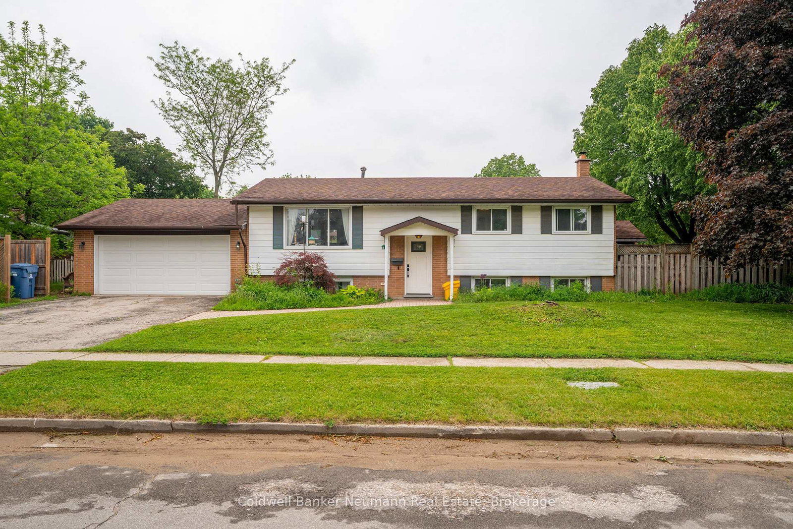 1-picadilly-place-guelph-ontario-x12203117