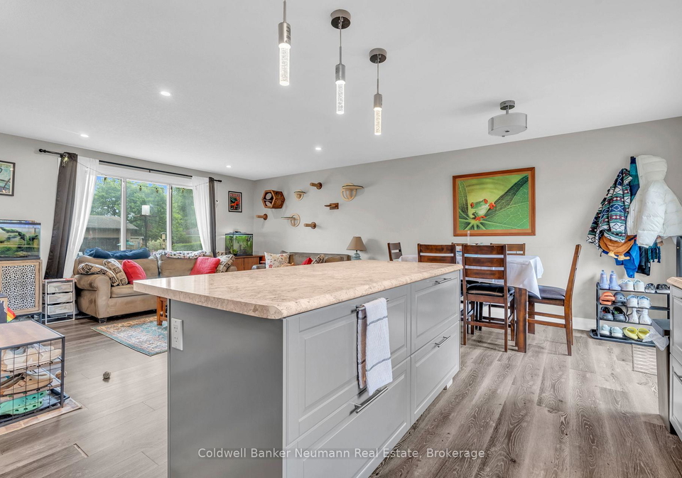 1-picadilly-place-guelph-ontario-x12203117