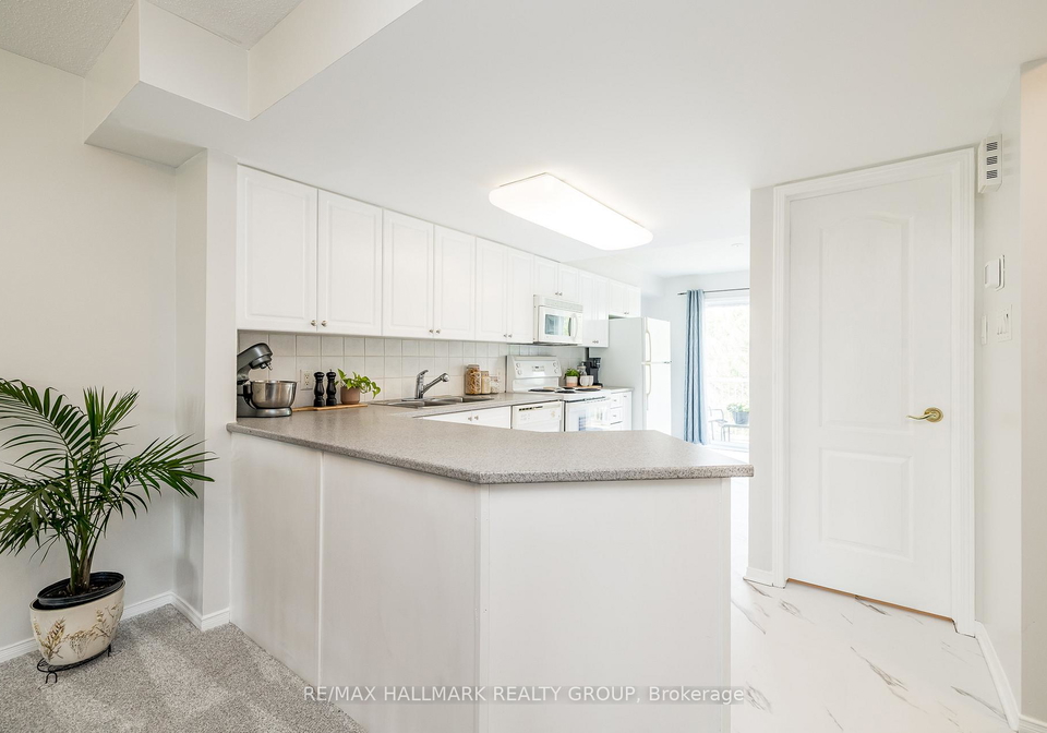 246-cresthaven-drive-ottawa-ontario-x12203230