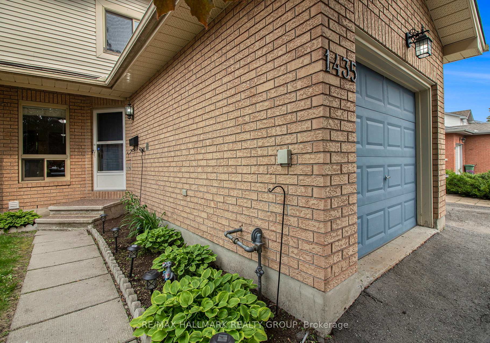 1435-caravel-crescent-ottawa-ontario-x12203304