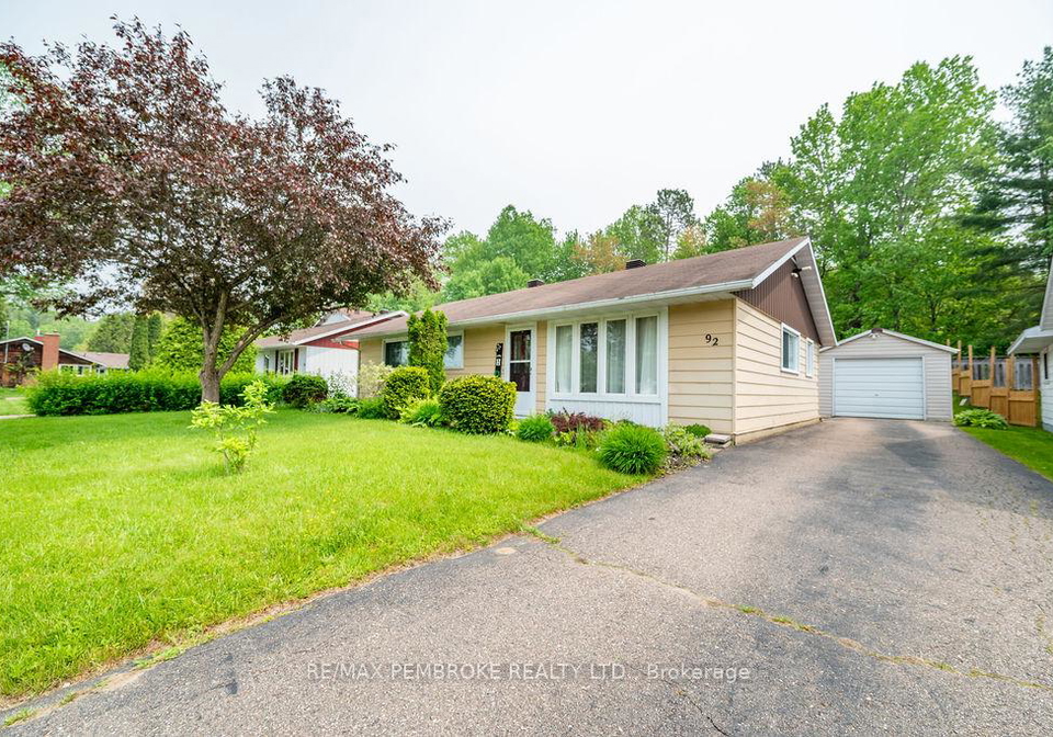 92-glendale-avenue-deep-river-ontario-x12203389