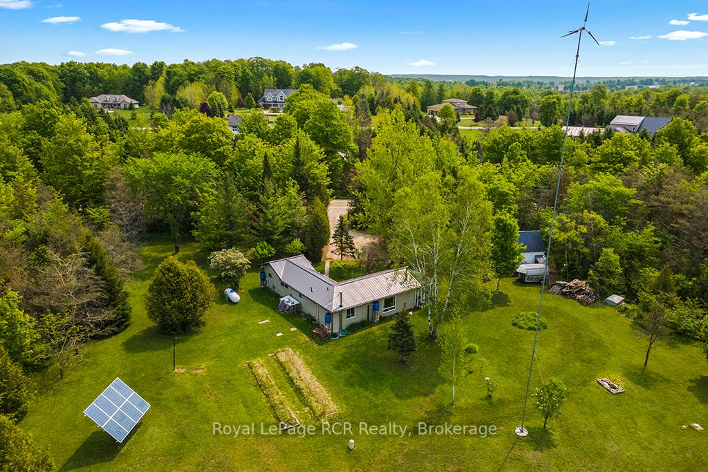 134746-sideroad-15-sideroad-grey-highlands-ontario-x12203600