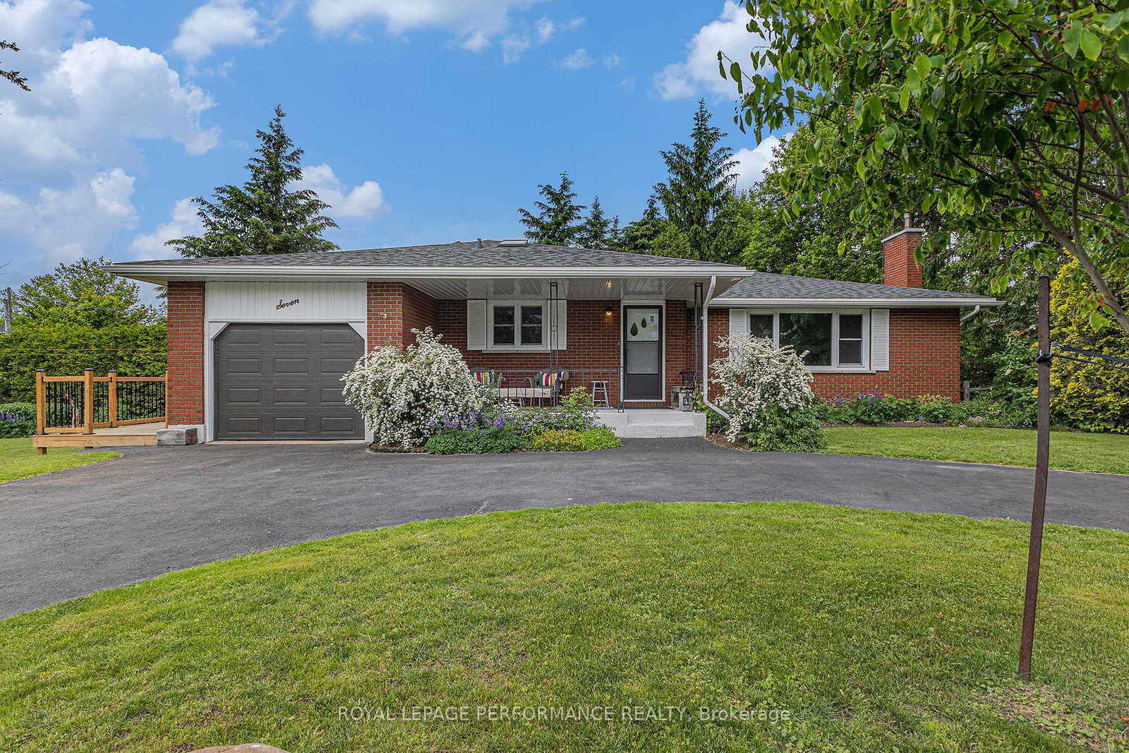 7-george-street-north-glengarry-ontario-x12204347