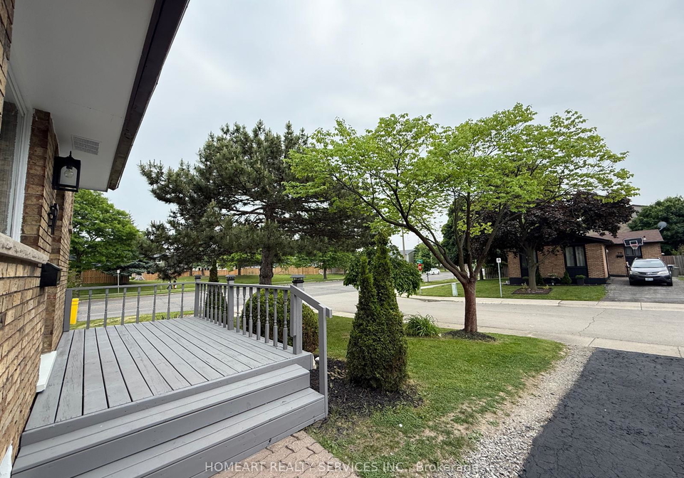 77-bixby-crescent-hamilton-ontario-x12204386