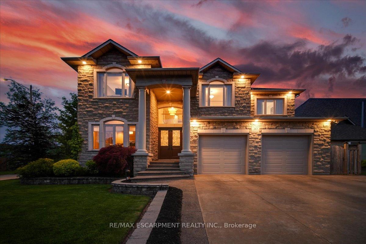 30-parkmanor-drive-hamilton-ontario-x12204787