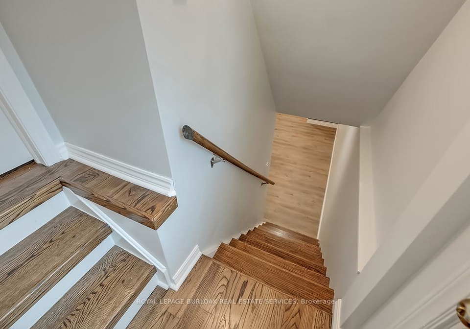 66-east-41st-street-hamilton-ontario-x12204840