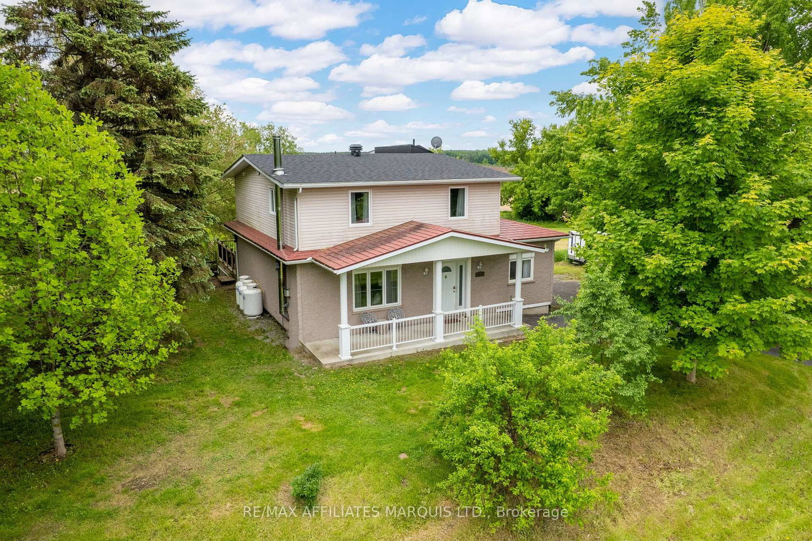 20292-county-25-road-south-glengarry-ontario-x12204854