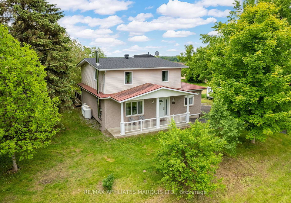 20292-county-25-road-south-glengarry-ontario-x12204854