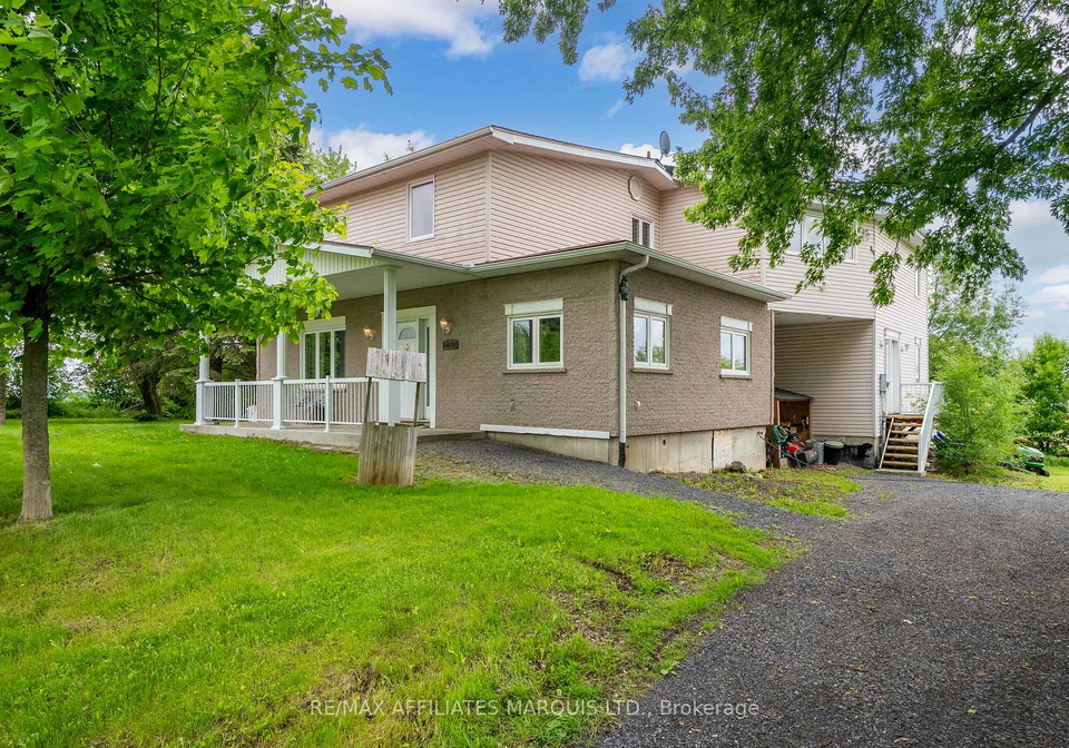 20292-county-25-road-south-glengarry-ontario-x12204854