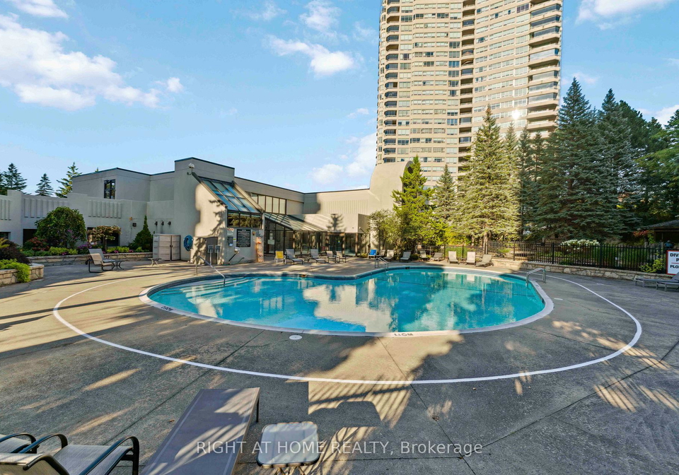 1500-riverside-drive-ottawa-ontario-x12205669