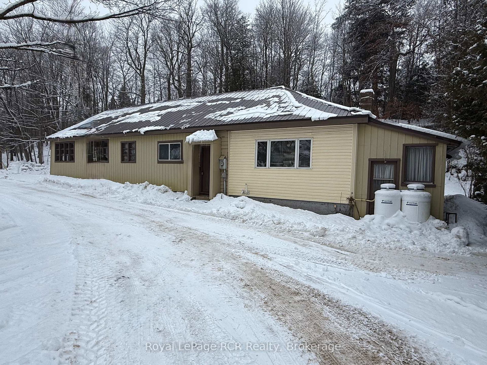 30-sydenham-street-grey-highlands-ontario-x12205937