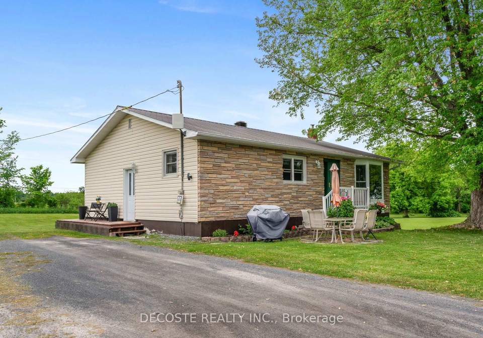 20001-county-road-43-north-glengarry-ontario-x12205949