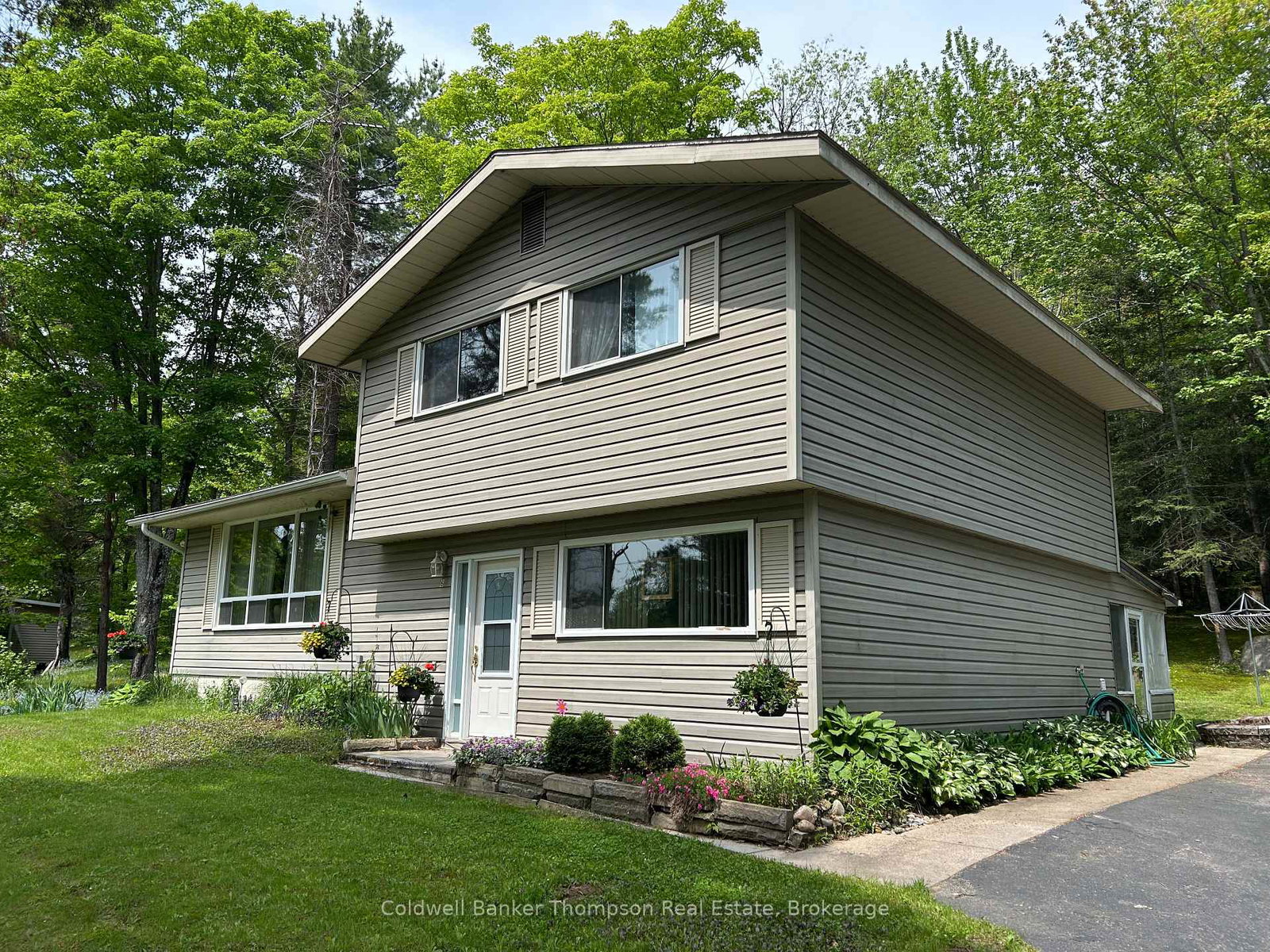 6-murray-street-sundridge-ontario-x12205999