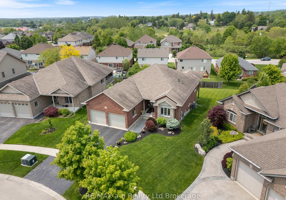 127-gerber-meadows-drive-wellesley-ontario-x12206011