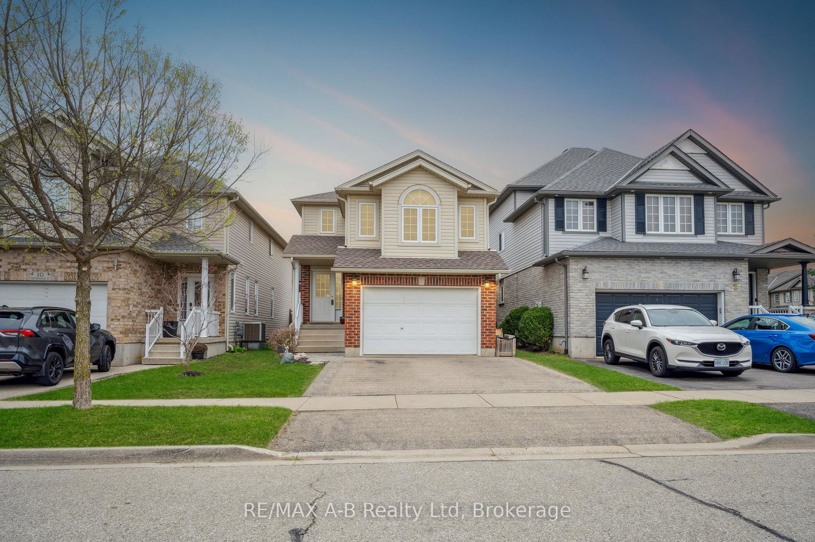 6-tottenham-street-kitchener-ontario-x12206046
