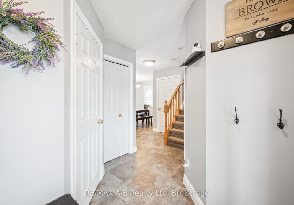 6-tottenham-street-kitchener-ontario-x12206046