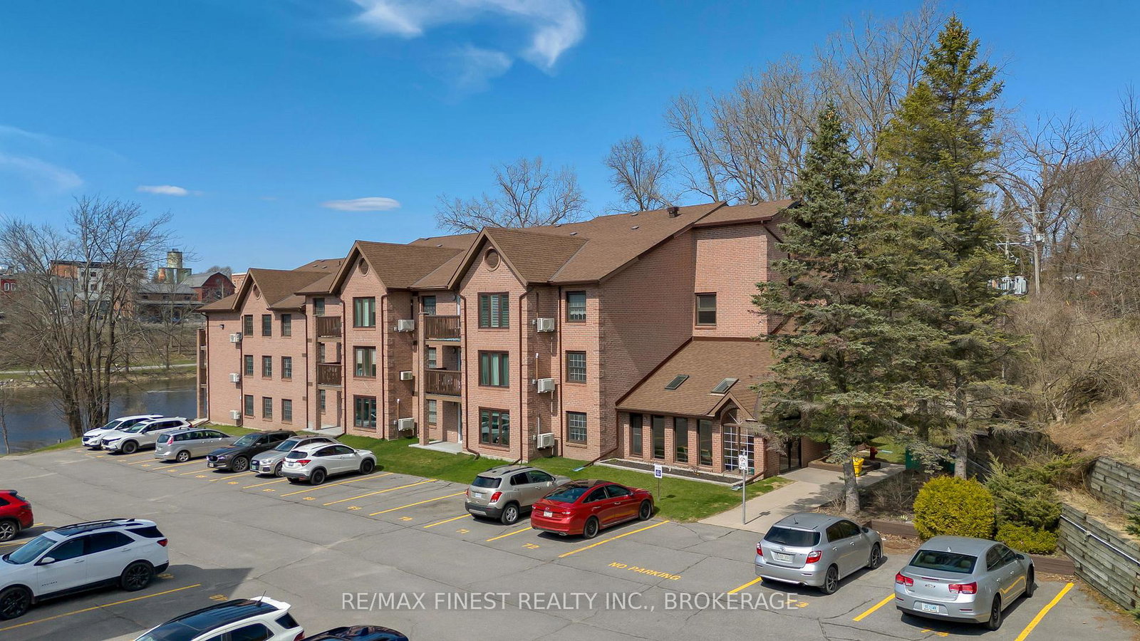 11-centre-street-s-greater-napanee-ontario-x12206142