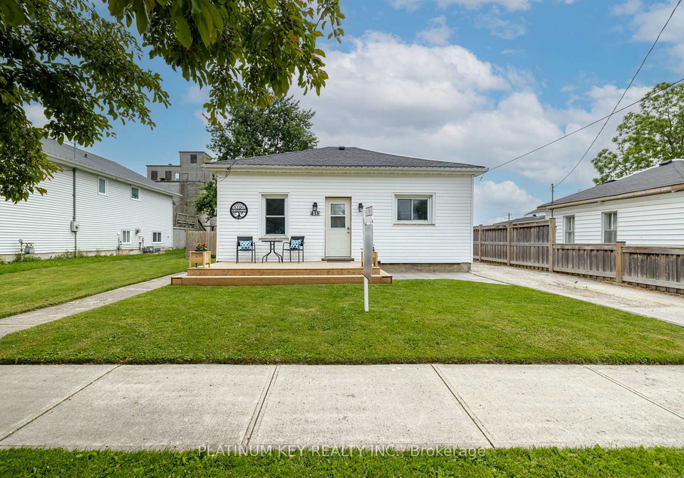 418-huron-street-warwick-ontario-x12206185