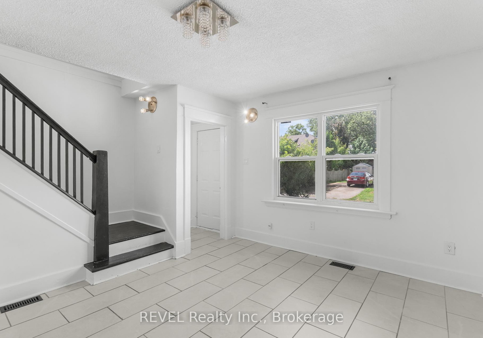 5070-third-avenue-w-niagara-falls-ontario-x12206401