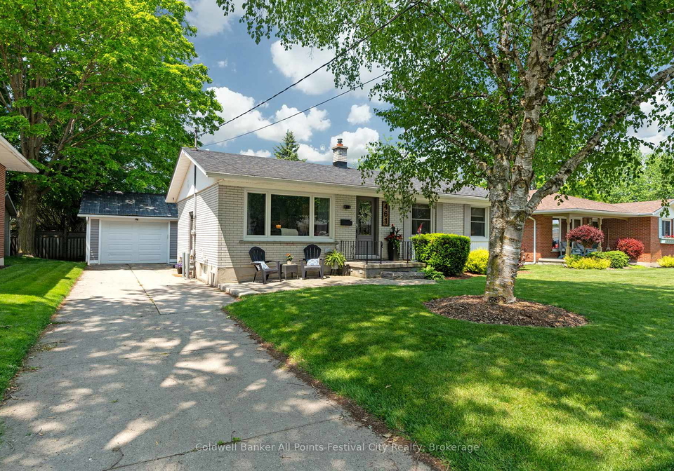 461-maple-avenue-n-north-perth-ontario-x12206611