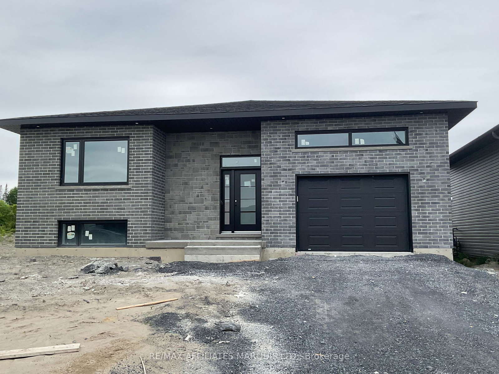 180-emily-jade-crescent-cornwall-ontario-x12206736
