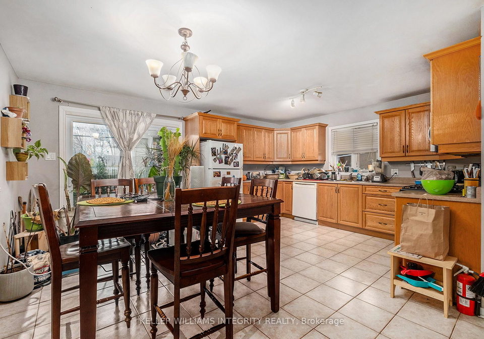 1384-chatelain-avenue-ottawa-ontario-x12206784