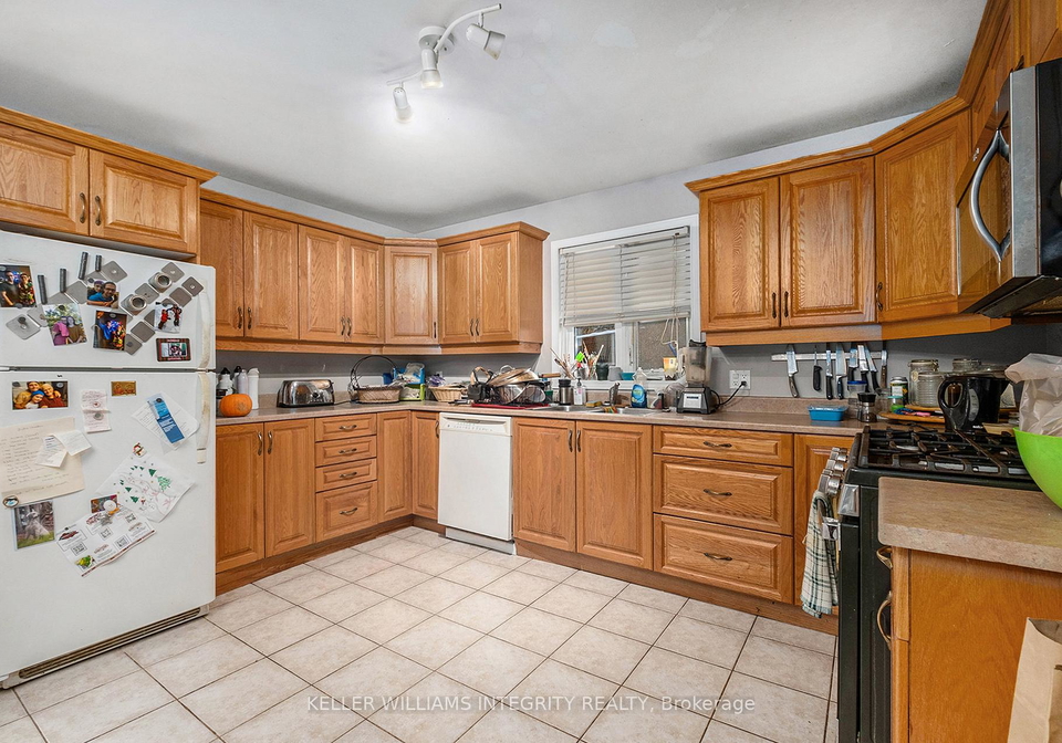 1384-chatelain-avenue-ottawa-ontario-x12206784