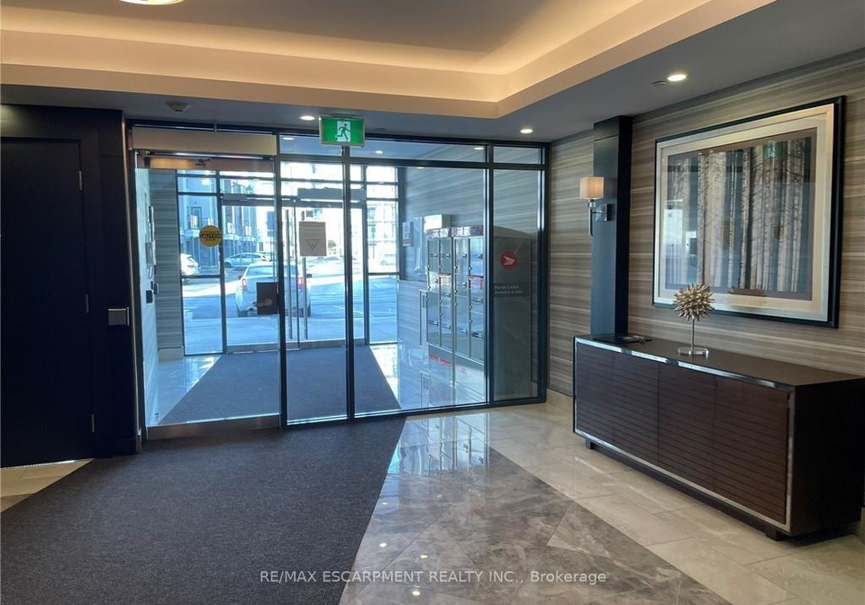101-shoreview-place-hamilton-ontario-x12207059