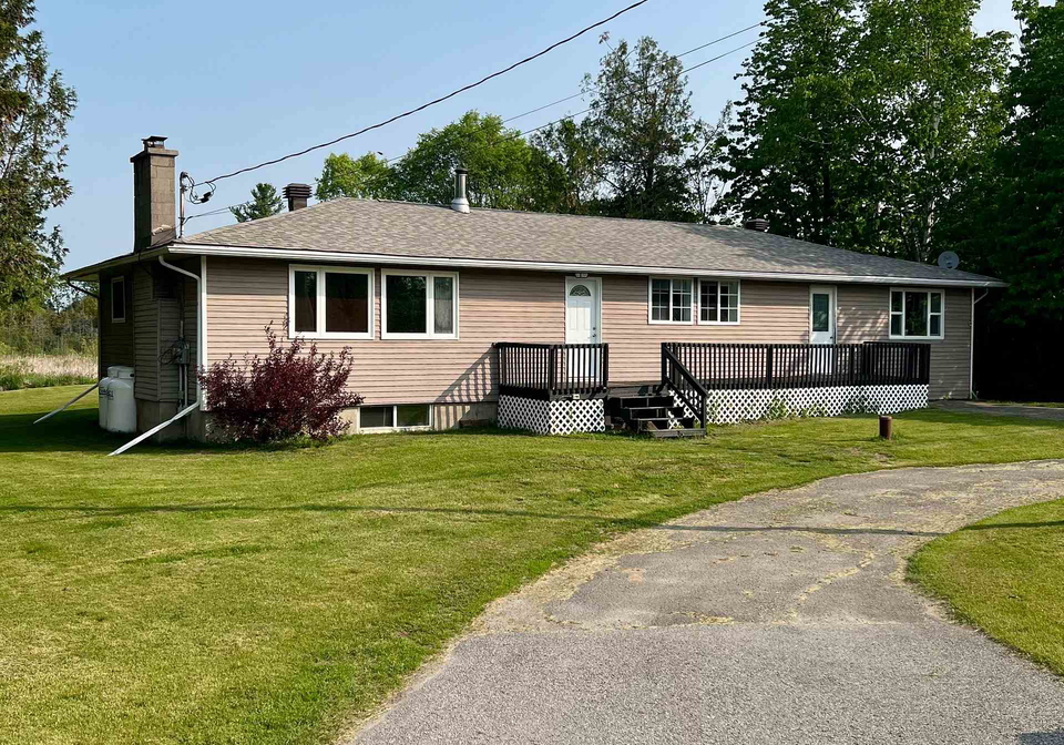6768-roger-stevens-drive-montague-ontario-x12207191