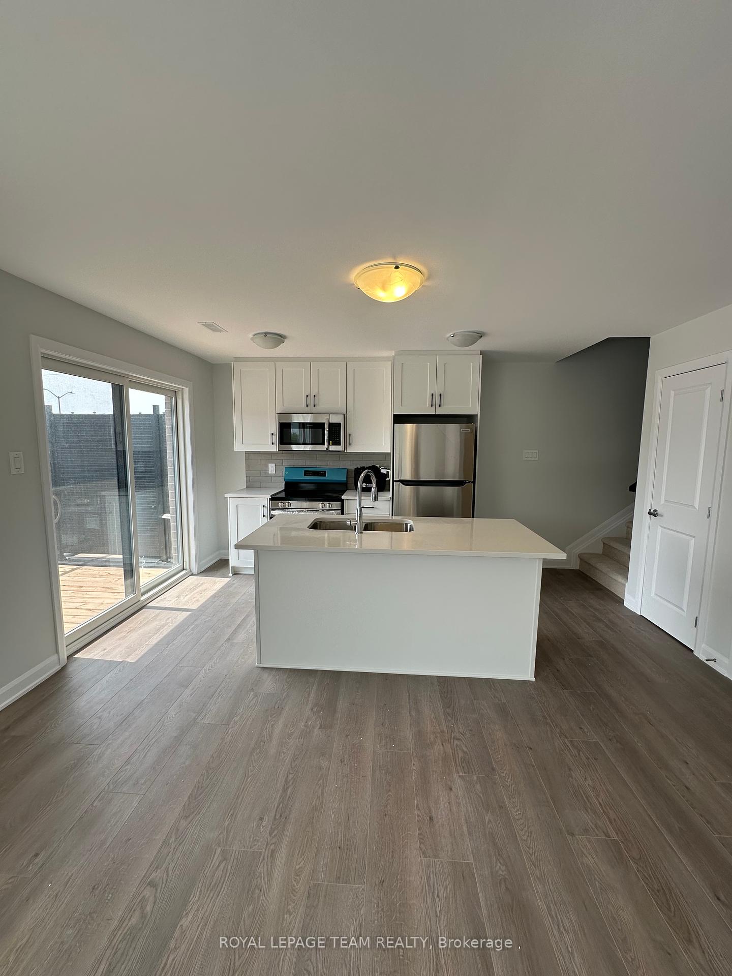 1421-creekway-private-kanata-ontario-x12207370