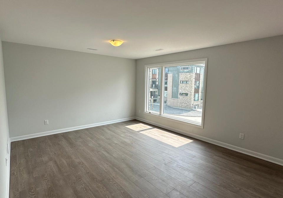 1421-creekway-private-kanata-ontario-x12207370
