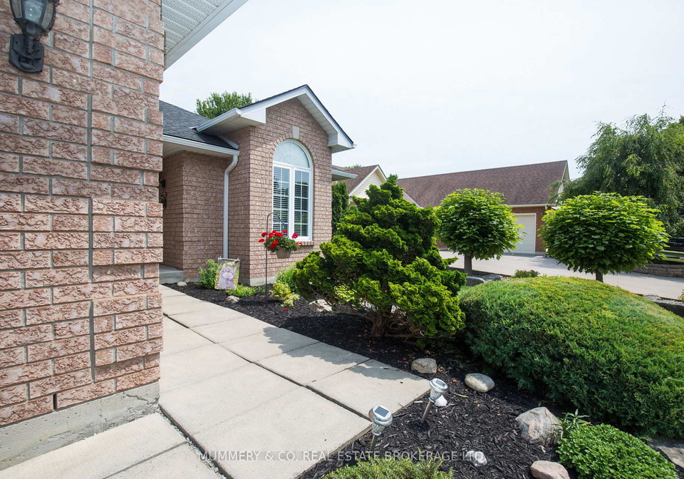 19-coastal-court-norfolk-ontario-x12207693