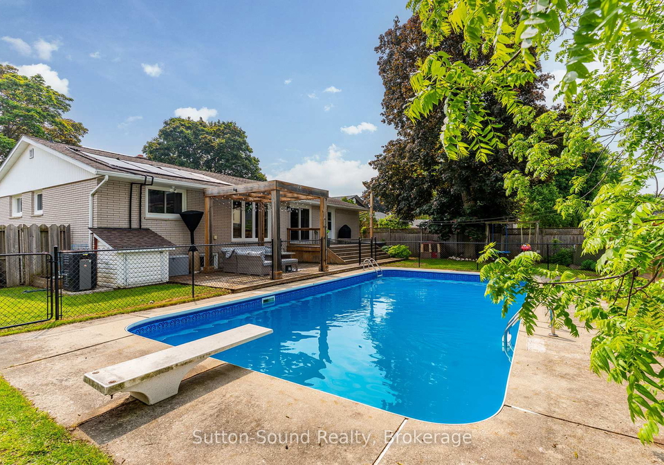232-4th-avenue-hanover-ontario-x12207760