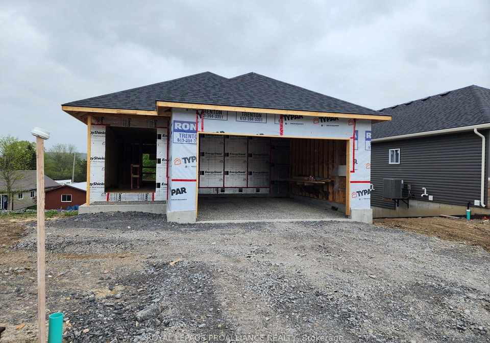 19-cedarwood-street-quinte-west-ontario-x12207910