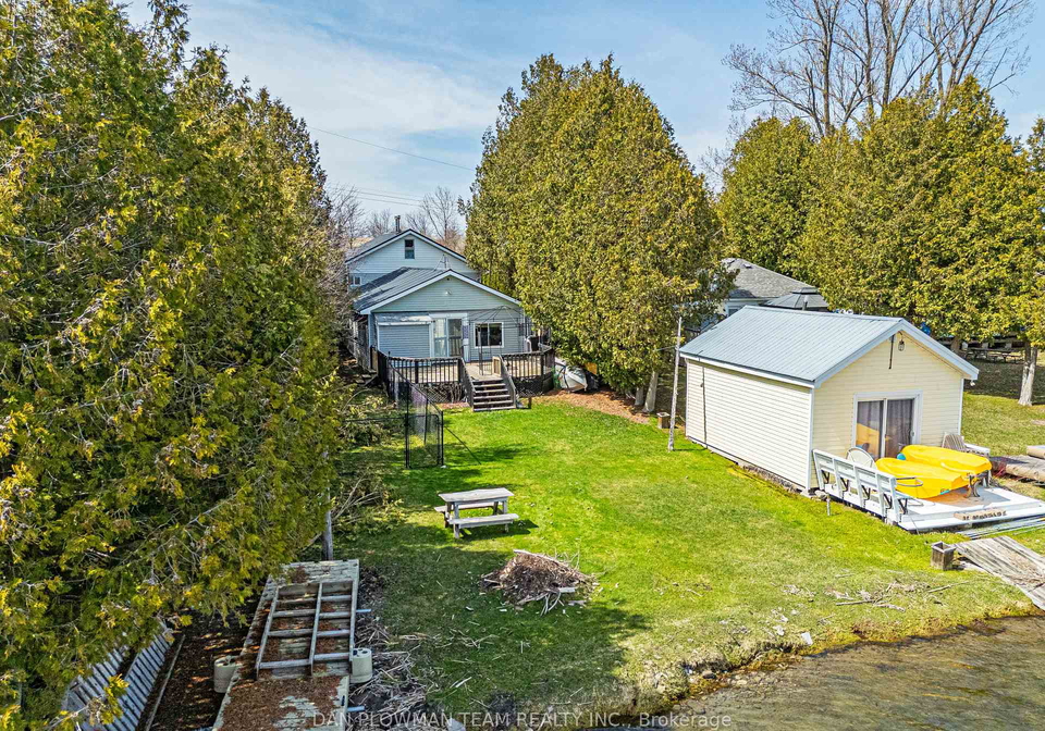 32-beach-road-kawartha-lakes-ontario-x12207976