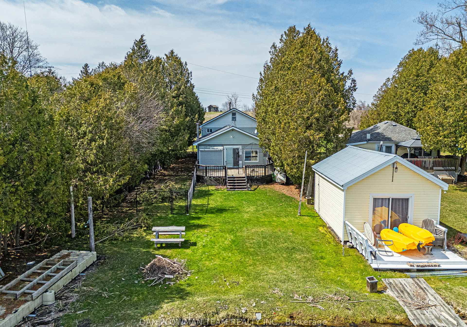 32-beach-road-kawartha-lakes-ontario-x12207976