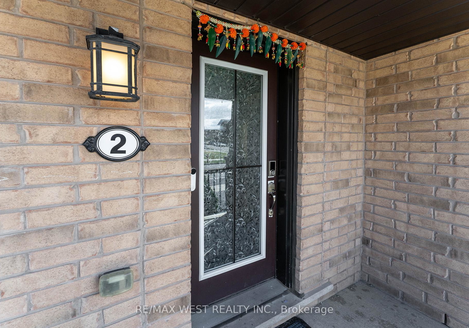 2-scarletwood-street-hamilton-ontario-x12208175