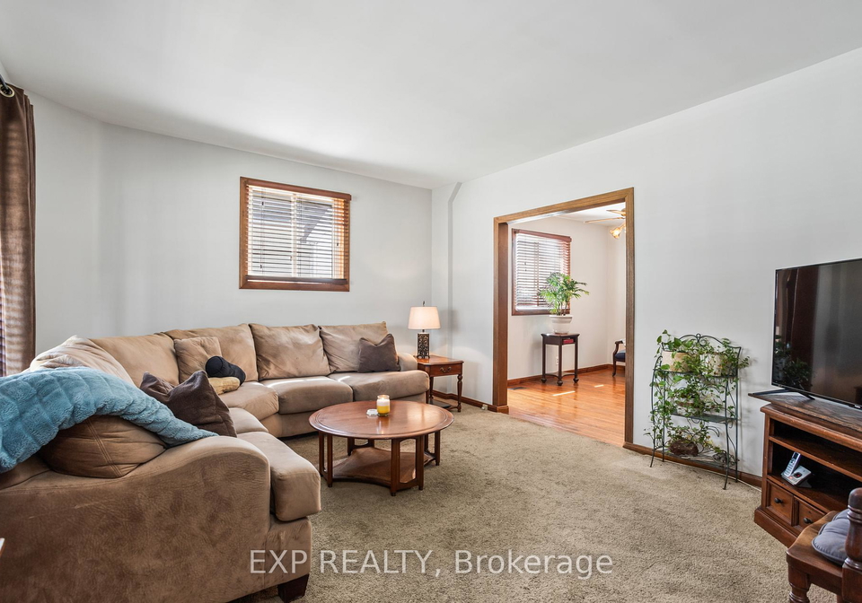 17-hume-street-london-east-ontario-x12208191