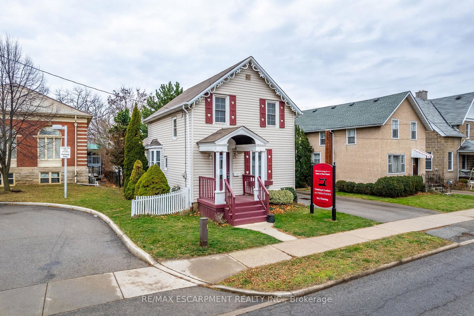 35-street-grimsby-ontario-x12208202