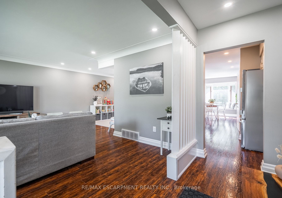 12-southmeadow-court-hamilton-ontario-x12208364