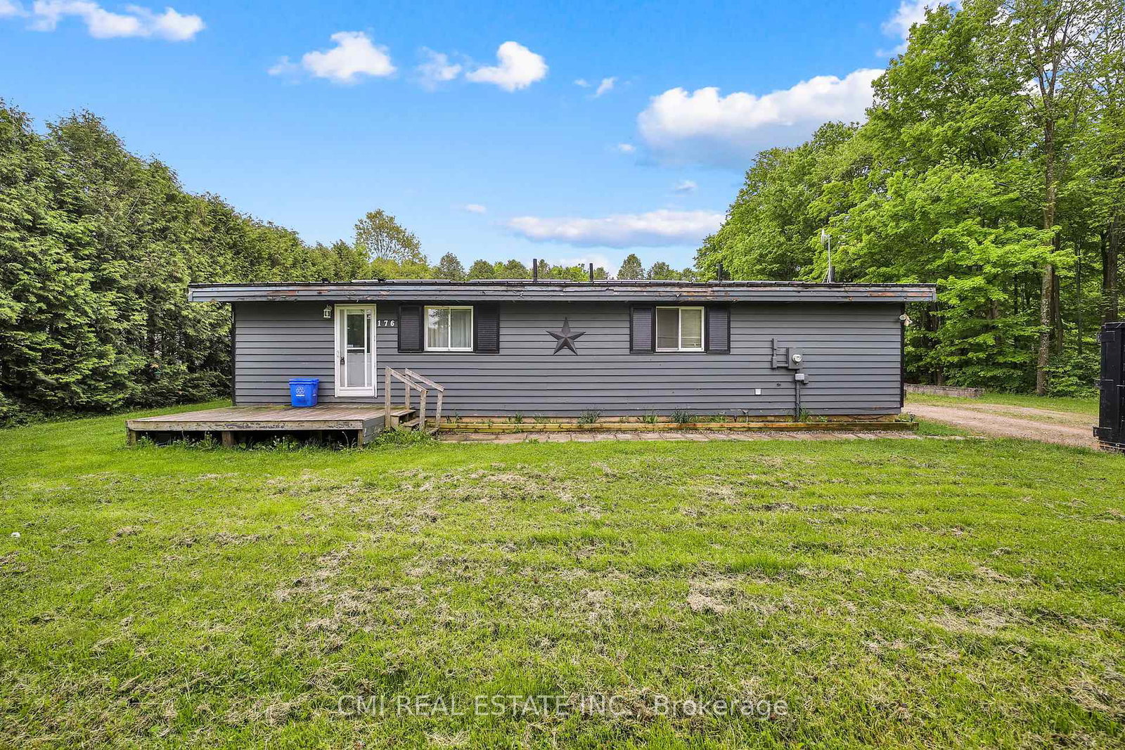 176-raglan-street-grey-highlands-ontario-x12208493