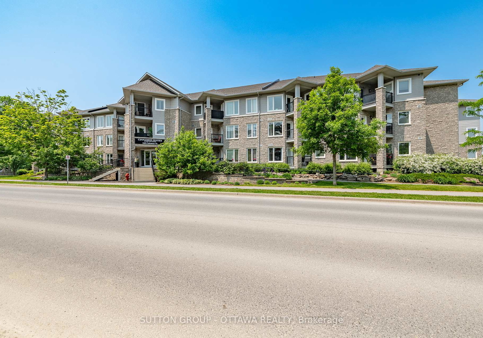 240-coleman-street-carleton-place-ontario-x12208529
