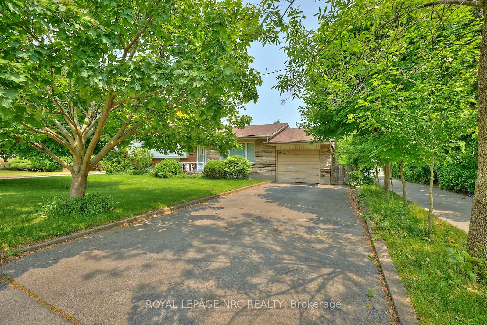 4682-pinedale-drive-niagara-falls-ontario-x12208642
