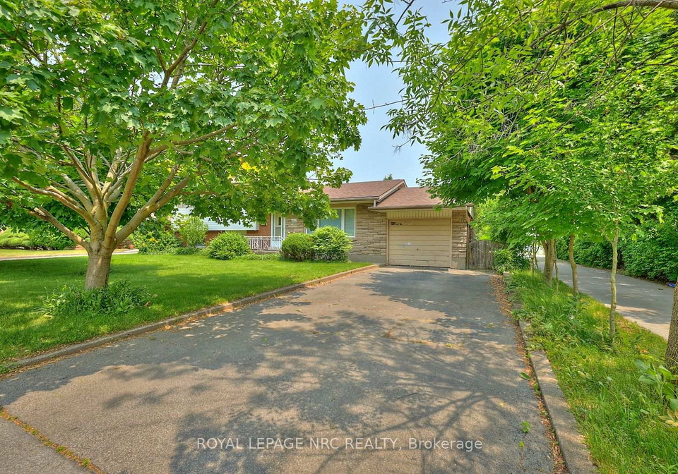 4682-pinedale-drive-niagara-falls-ontario-x12208642