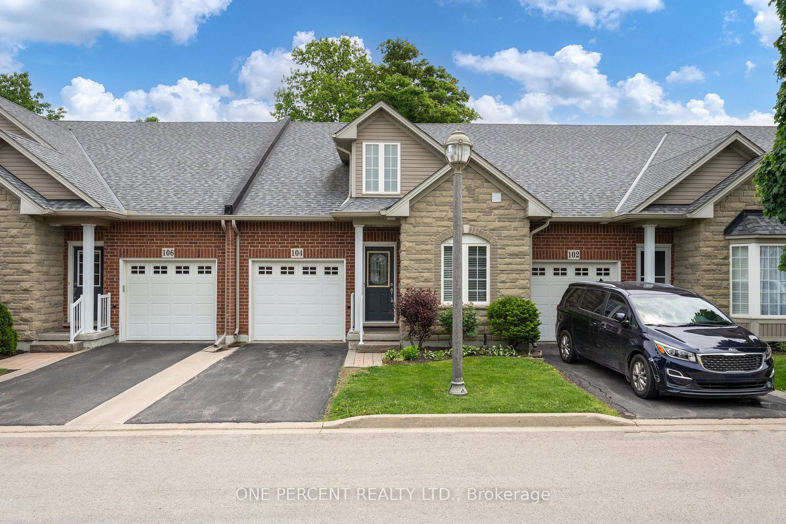 104-oakhampton-trail-hamilton-ontario-x12208764